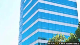 Brazzers – Big Butts Like It Big –  Anal Coverage scene starring Nyomi Banxx & James Deen