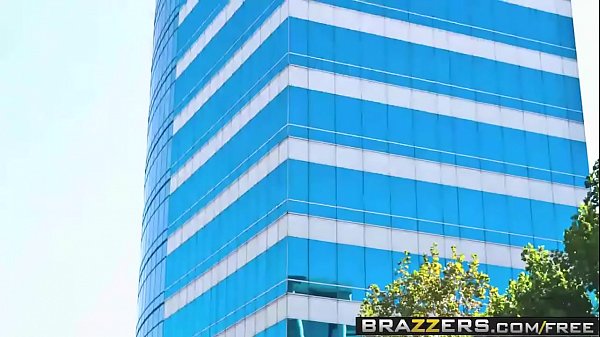Brazzers – Big Butts Like It Big –  Anal Coverage scene starring Nyomi Banxx & James Deen